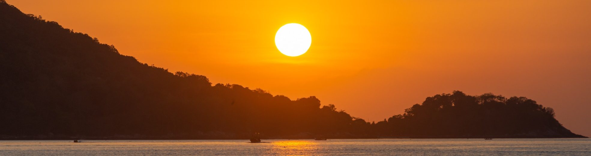 Photo by Suparat Malipoom